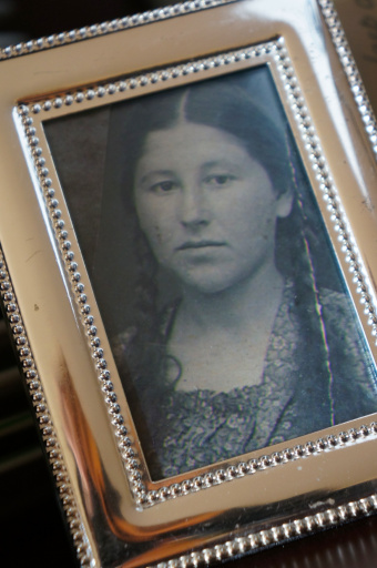 image young gran.jpg